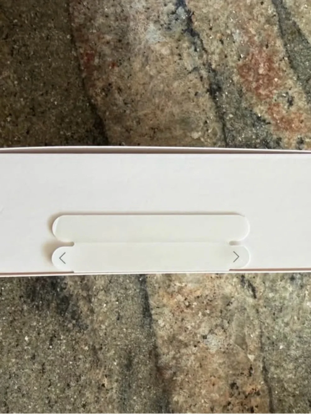 Oura Ring 4 Silver with White Box